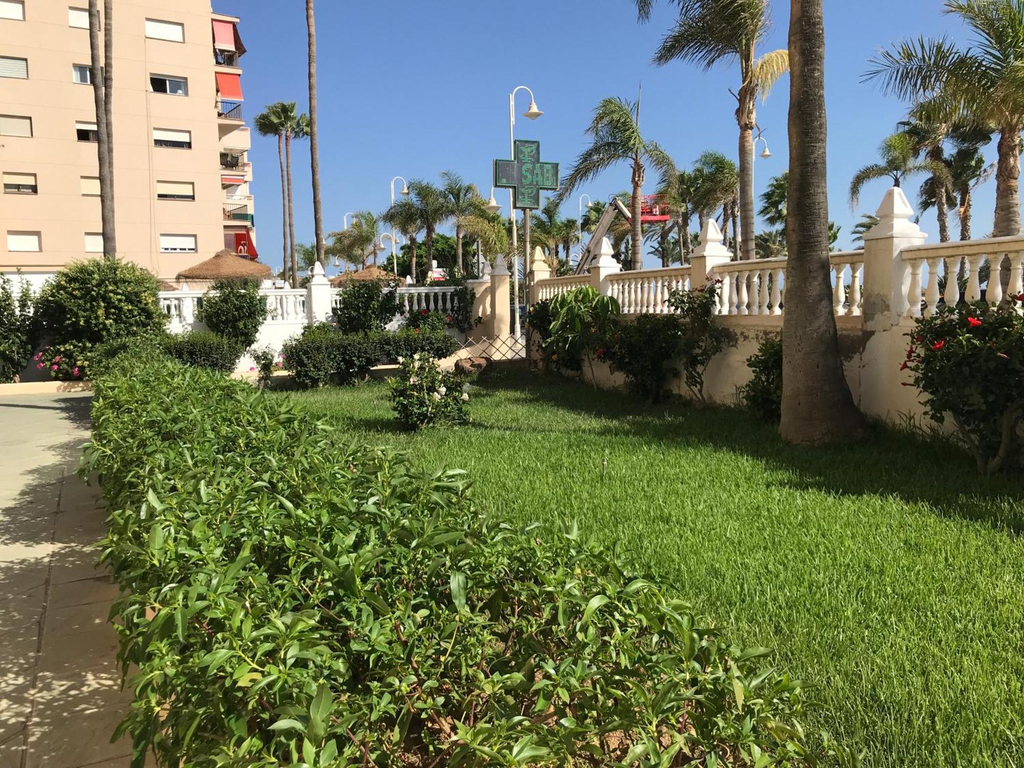 Apartamento 2 Dormitorios En Primera Linea De Playa San Cristobal Almuñécar Exterior foto